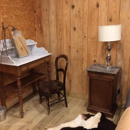 Pensión Chambre Chaleureuse Et Atypique Dans Maison Bois Bbc