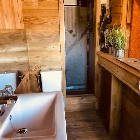 Pensión Chambre Chaleureuse Et Atypique Dans Maison Bois Bbc Lisieux